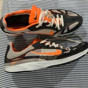 Nike zoom sneaker 7.5 grey orange white brand new
